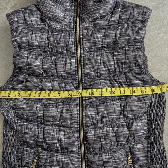 Calvin Klein Performance Women's Puffer Vest Size Medium Gray/White - Picture 5 of 8